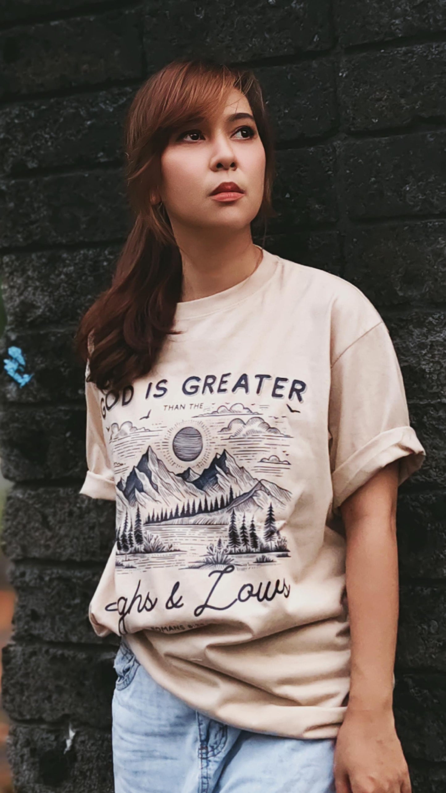 Mga Rhythms of Grace Apparel | Ang Diyos ay Dakila | Malaking T-Shirt