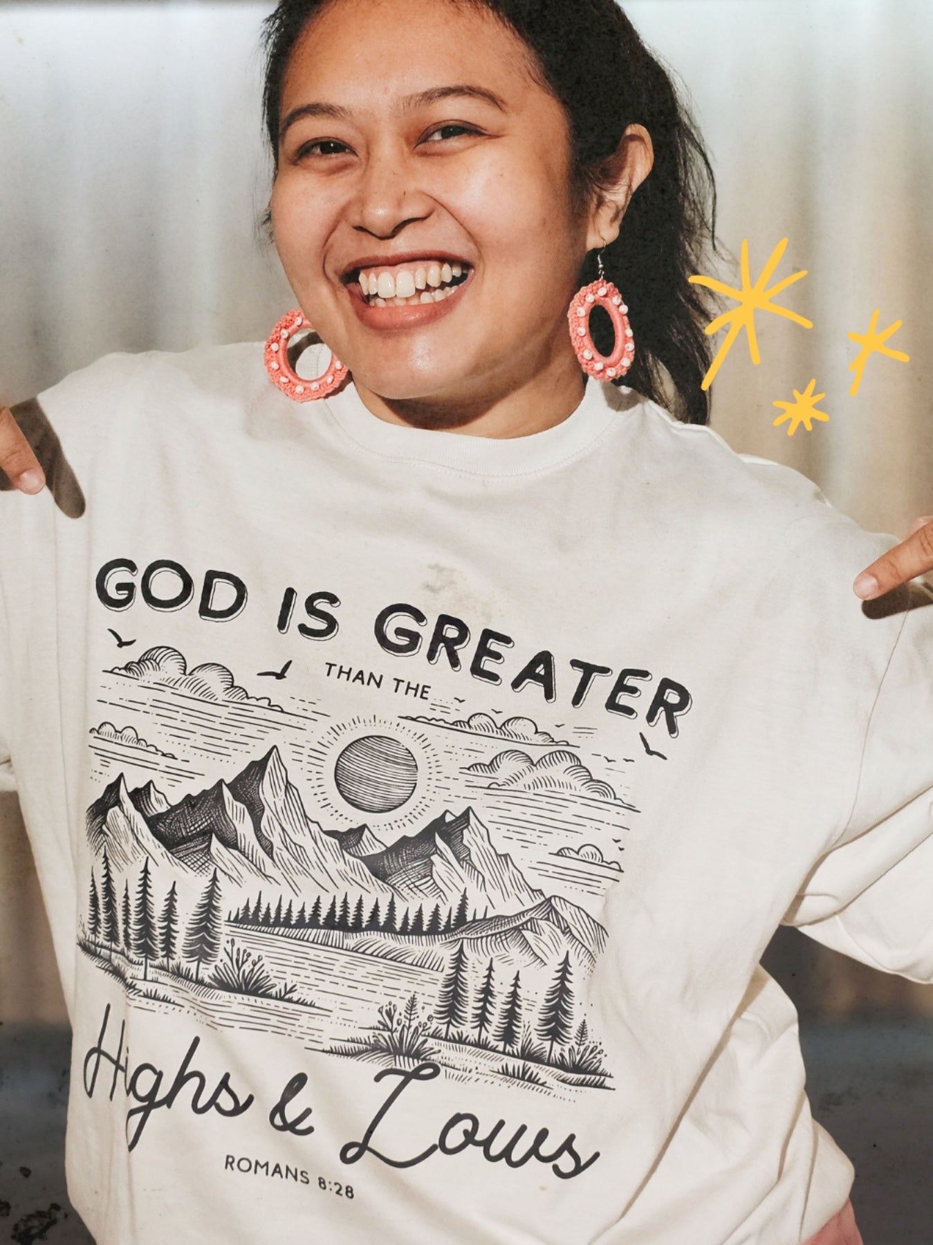 Mga Rhythms of Grace Apparel | Ang Diyos ay Dakila | Malaking T-Shirt