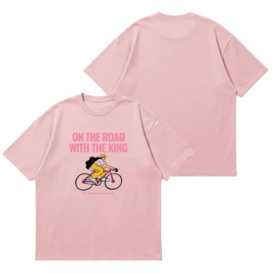 On the road with the King – Premium Oversized T-Shirt